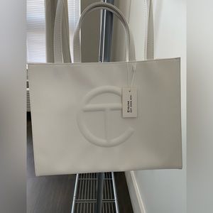 MAKE OFFER! Telfar white medium hand bag. Perfect for the summer☀️